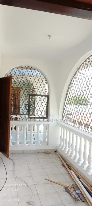 3bdrm Block of Flats in Kizingo for rent
