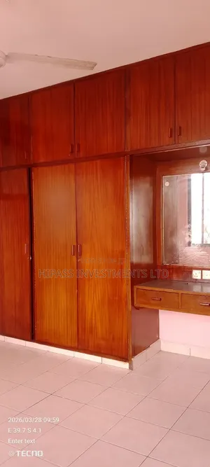 3bdrm Block of Flats in Kizingo for rent