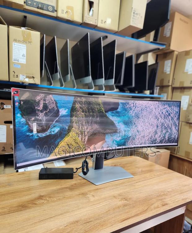 Samsung Odyssey G9 - thumbnail 5