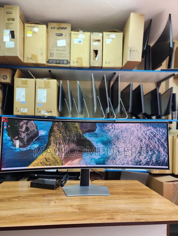 Samsung Odyssey G9 - main view