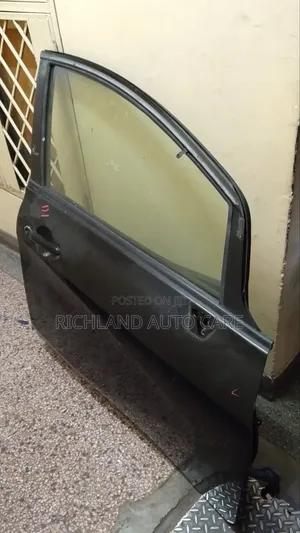 Nissan Note E12 Front Door Right