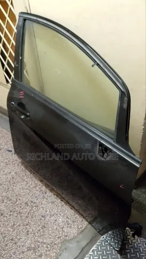 Nissan Note E12 Front Door Right