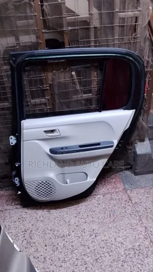 Rear Door Passo Moda Rear Right M700