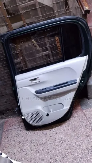 Rear Door Passo Moda Rear Right M700
