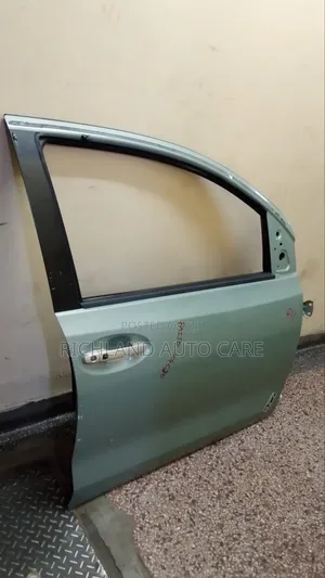 Front Door Toyota Passo Kgc35