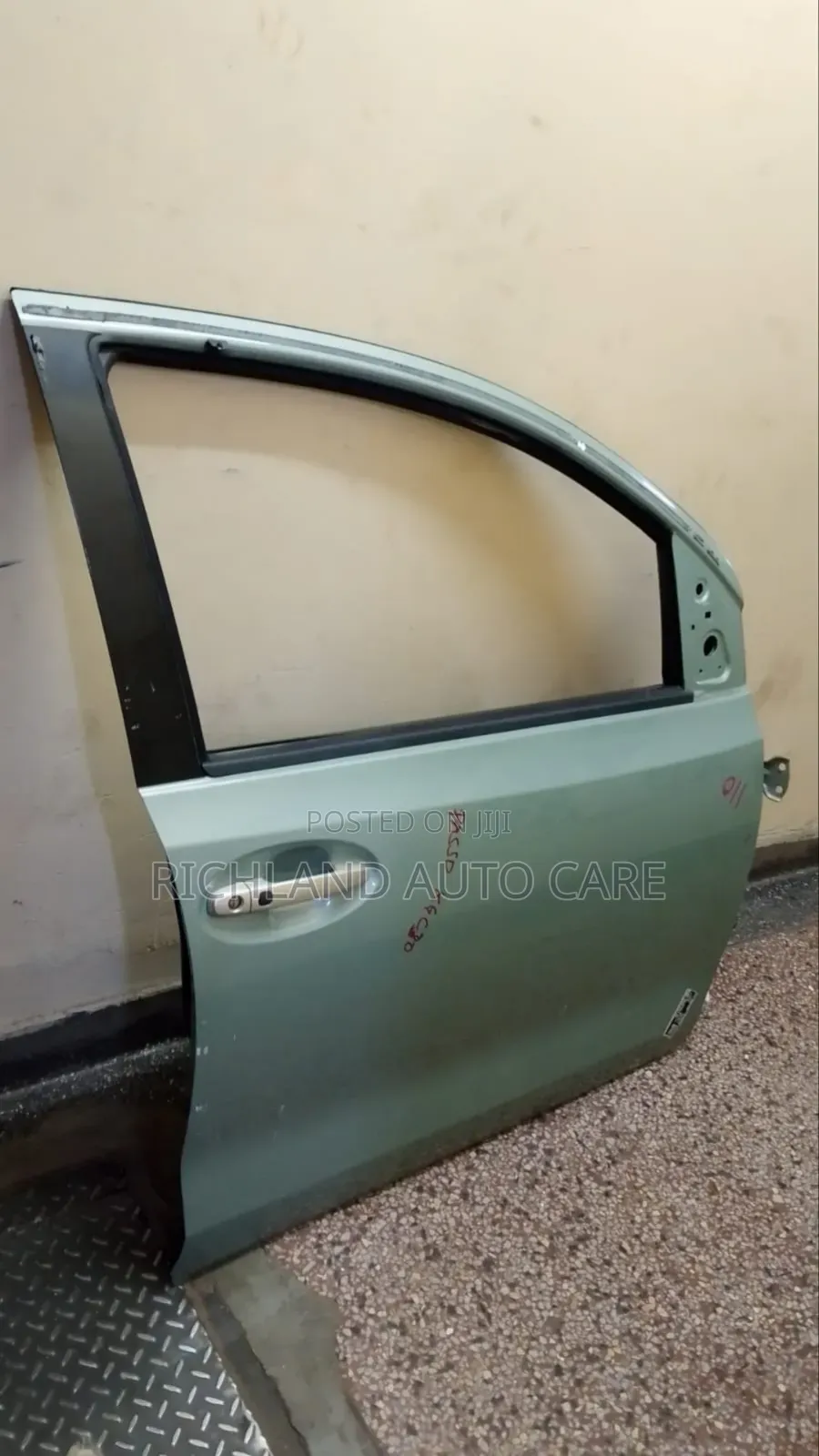 Front Door Toyota Passo Kgc35