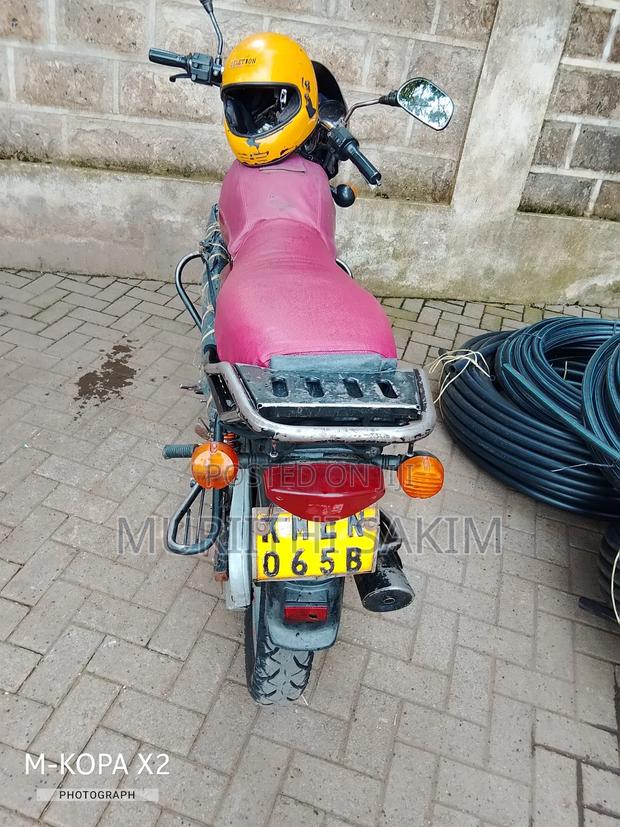 Bajaj Boxer 2019 Red - main view