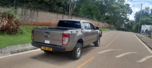 Ford Everest 2021 Gold