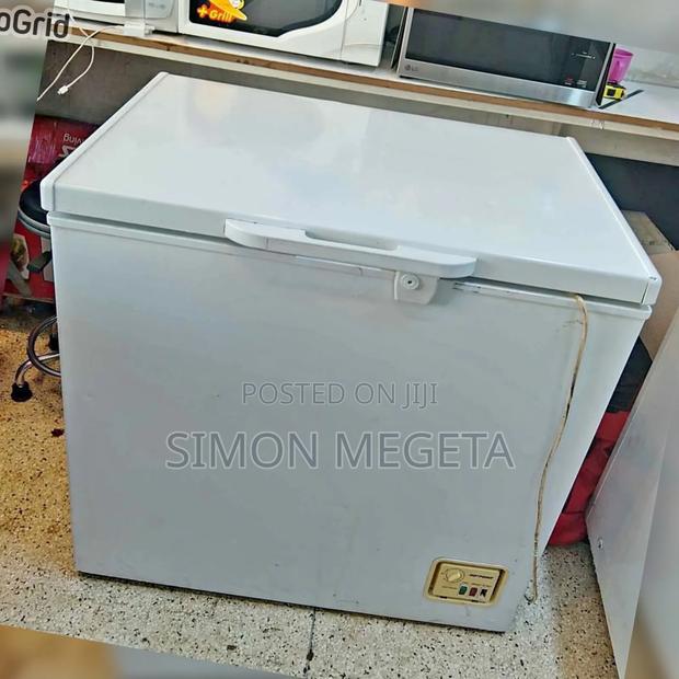 Available Exuk 200 Litres Deep Freezer