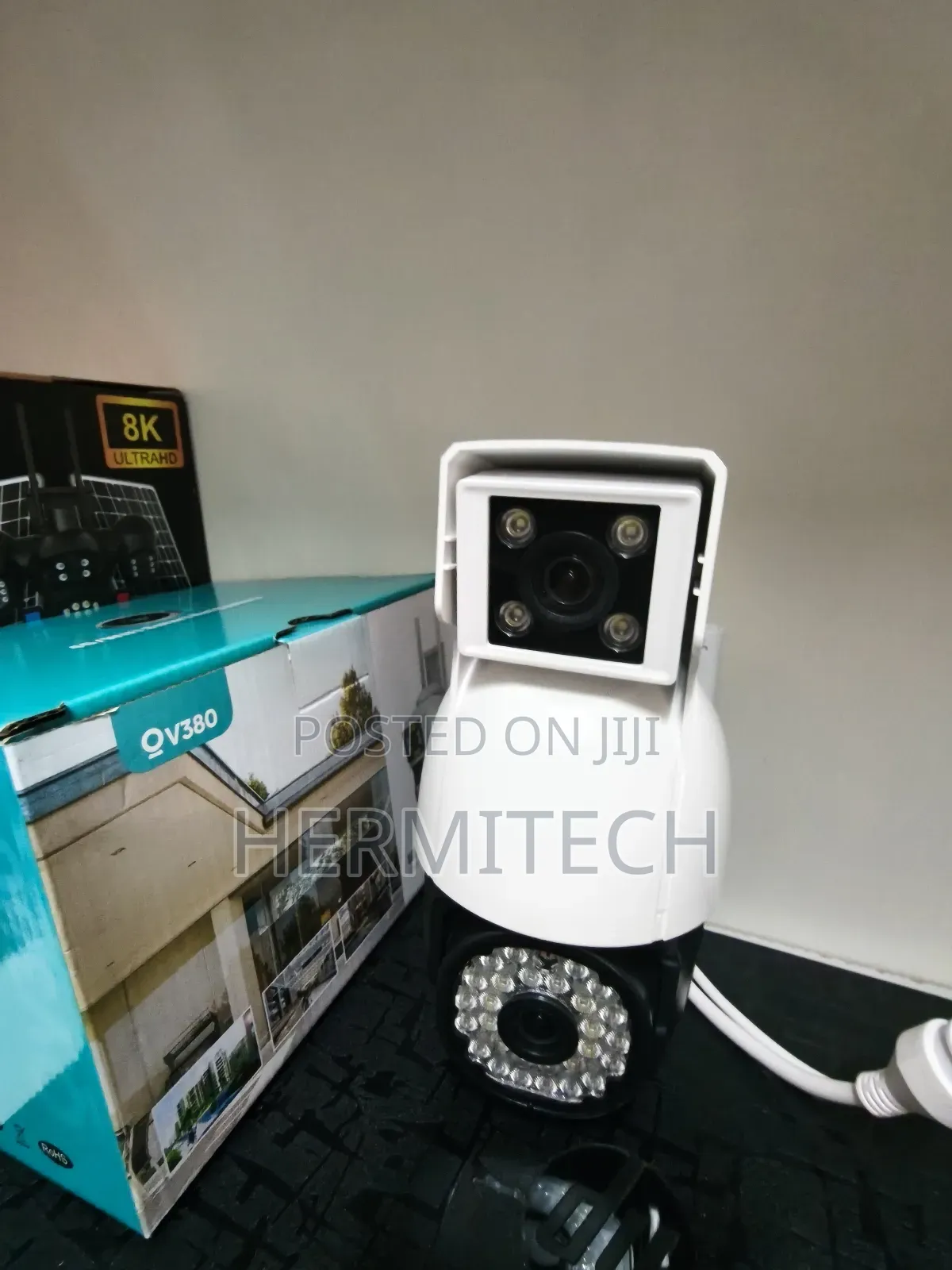 Dual Lens I PTZ and 1 Fixed Lens 4g Ethernet Cables Electric Model