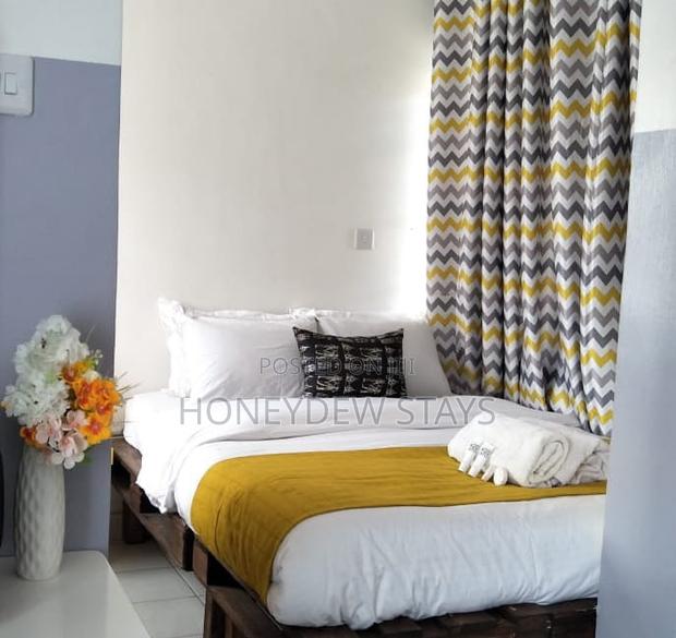 Executive Furnished Studio at Rio Vista Near Signature Mall
