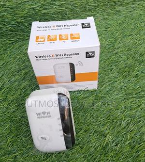 Wifi Repeater 300mbps Strong Internet Everywhere - thumbnail 2