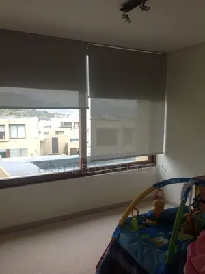 Sunscreen Roller Blinds for Comfortable Indoor Light Privacy