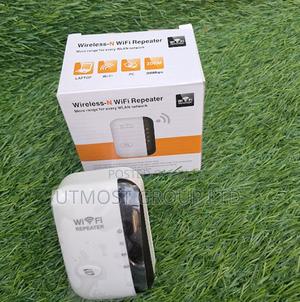 High Speed 300mbps Wifi Extender Plug and Play - thumbnail 2