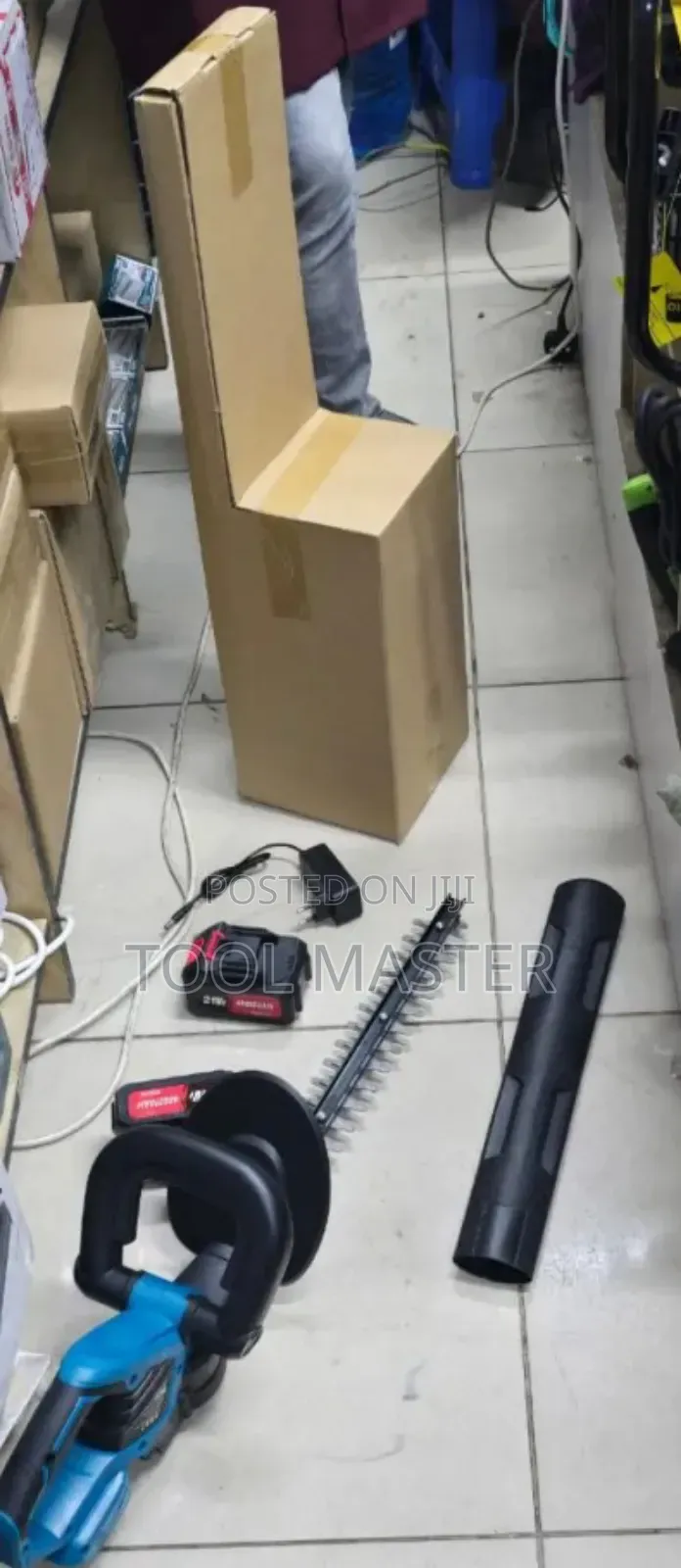 Cordless Hedge Trimmer / Rechargeble Hedge Trimming Machine