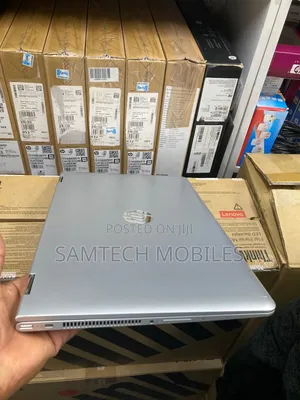 Laptop HP Pavilion X360 15t 8GB Intel Core i5 HDD 1T