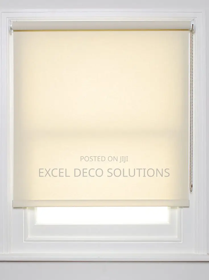 Sunscreen Roller Blinds for Stylish Light Control in Homes Offices