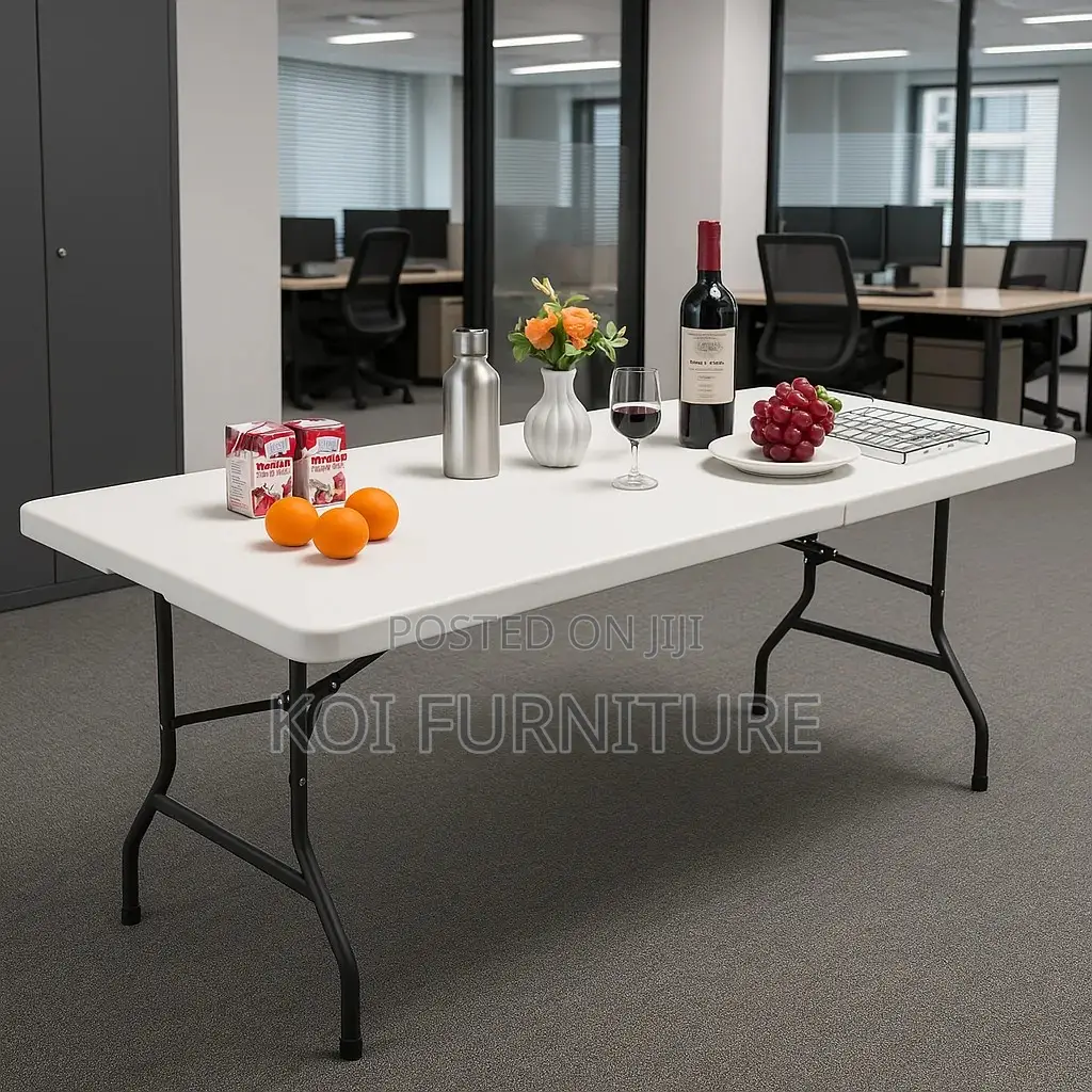Dining Table; Indoor and Outoor Foldable Dining Table