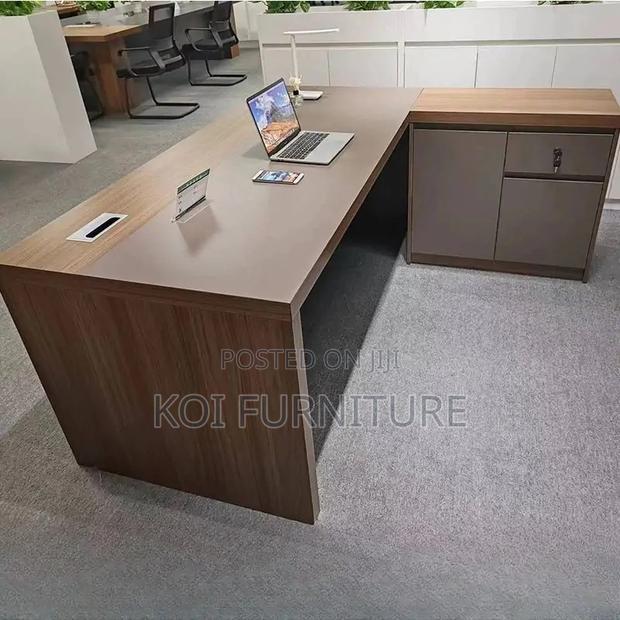 Office Desk; 1600mm Productivity Executive Office Desk - thumbnail 6