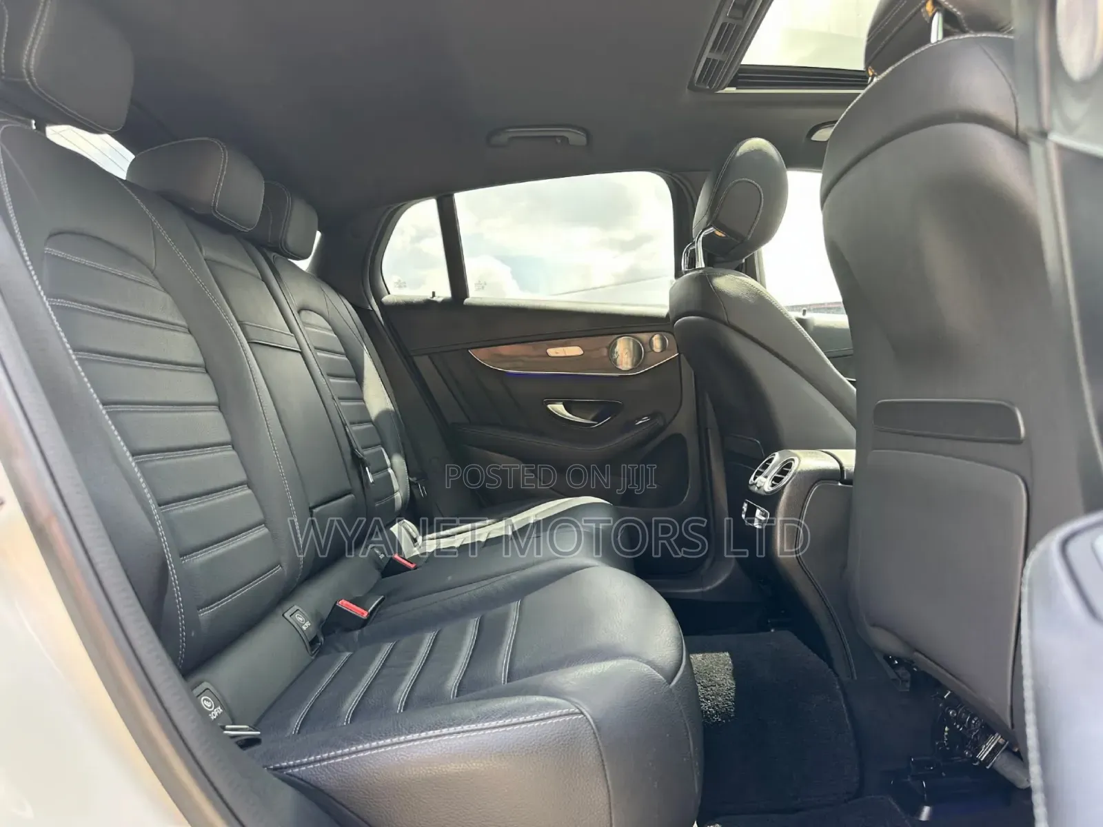 Mercedes-Benz GLC-Class 2019 White