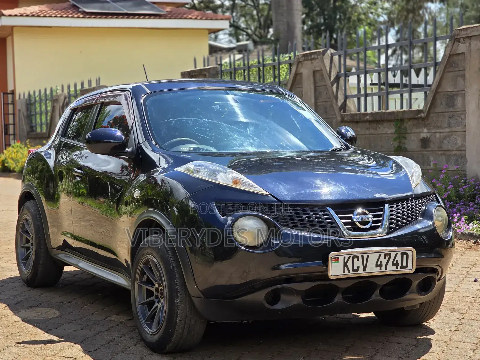 Nissan Juke 2012 Black