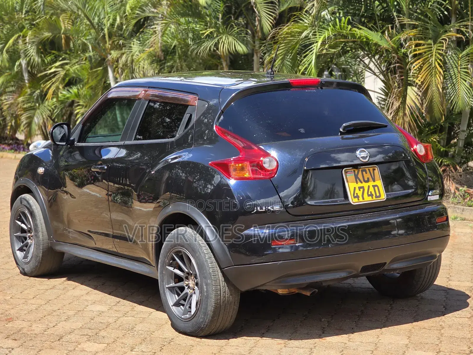 Nissan Juke 2012 Black