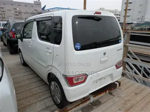 Suzuki Wagon R 2021 White