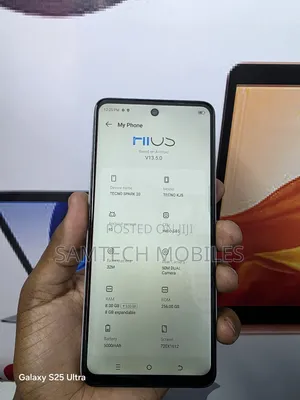 Tecno Spark 20 Pro 256 GB Silver