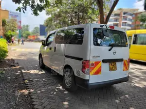 Nissan NV200 2017 White