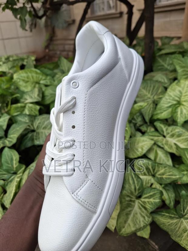 Calvin Klein Casuals - thumbnail 2