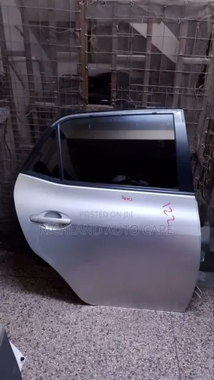Rear Door Toyota Auris Nze151