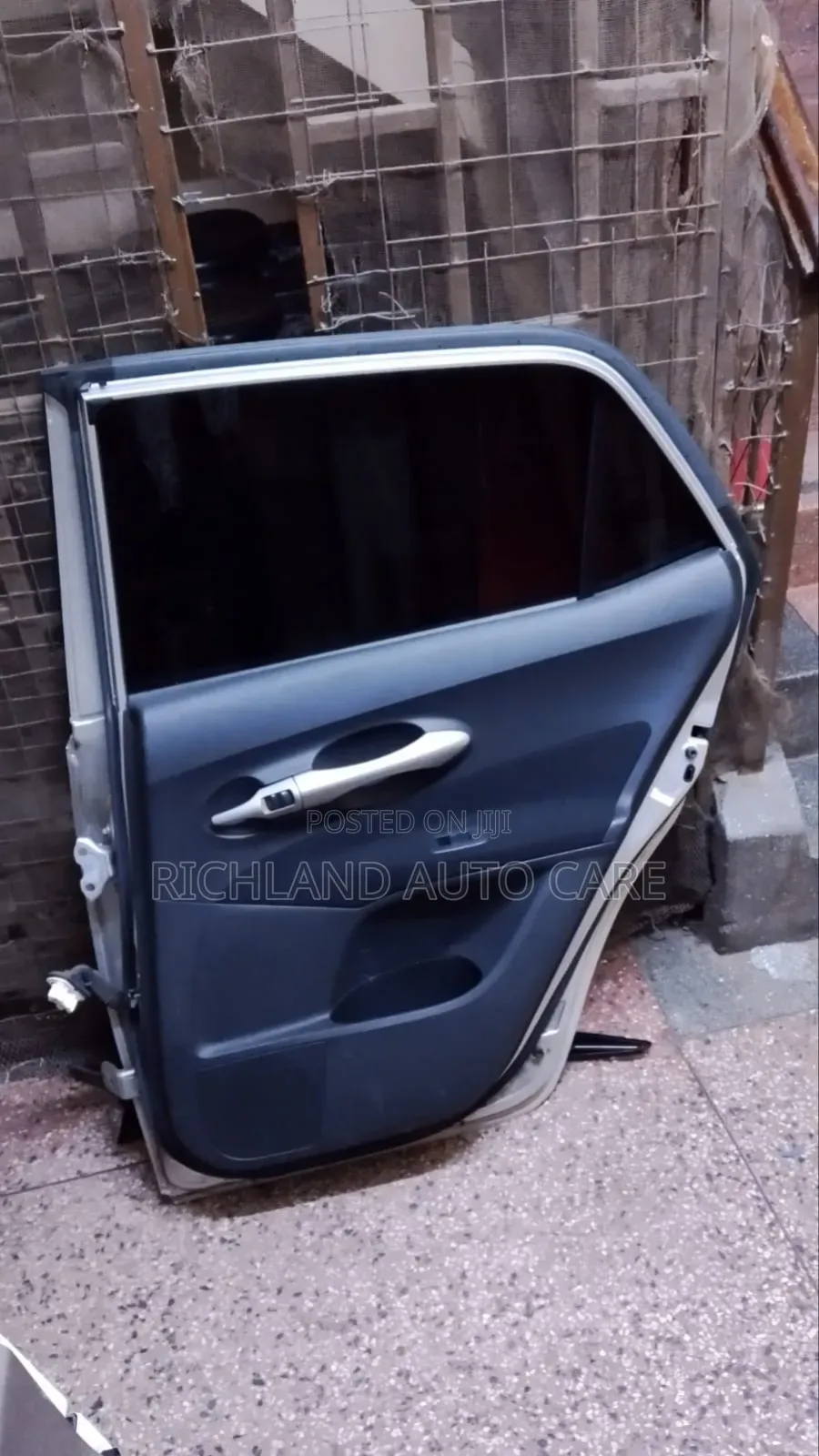 Rear Door Toyota Auris Nze151