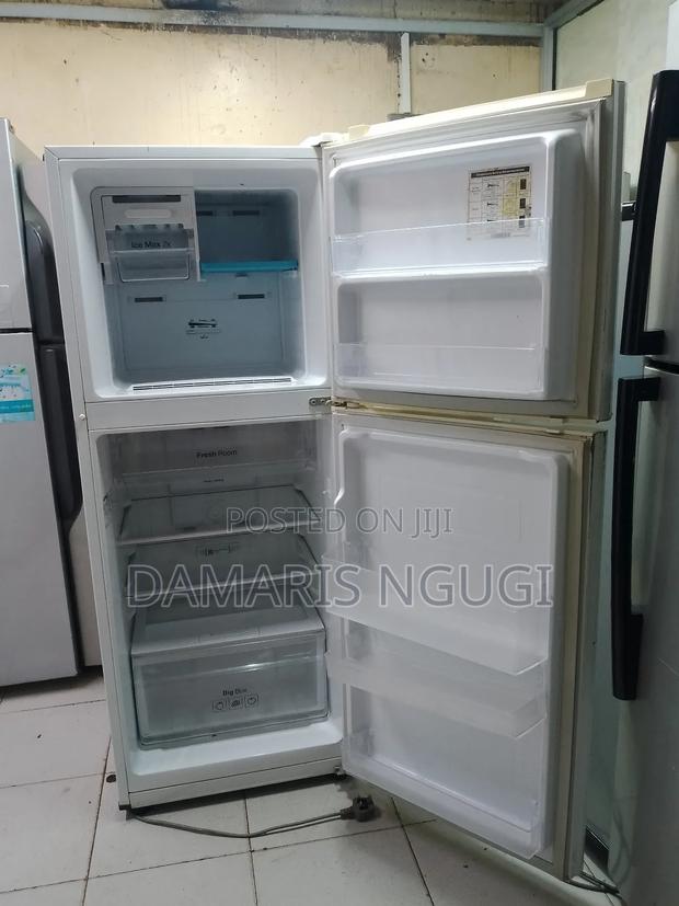 Double Door Fridge (Samsung) - thumbnail 4