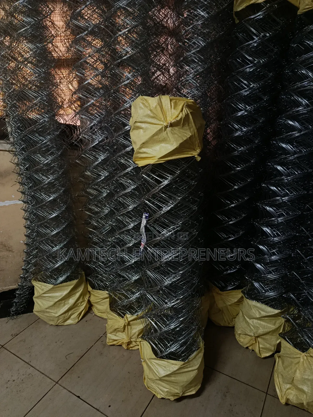 Galvanized Chainlinks 4ft,5ft,6ft,7ft,8ft