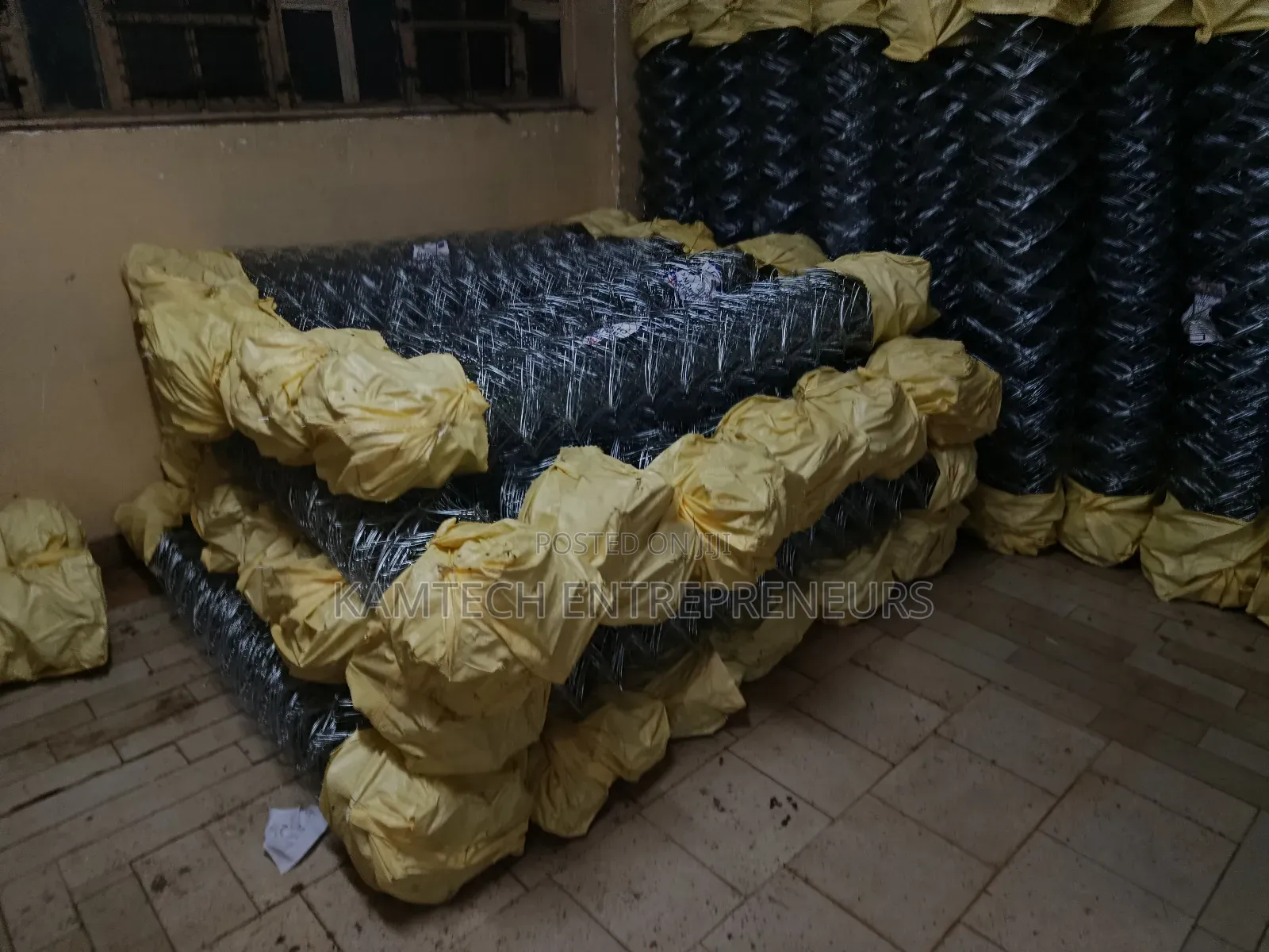 Galvanized Chainlinks 4ft,5ft,6ft,7ft,8ft