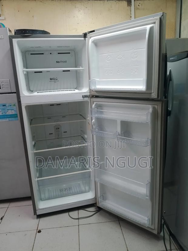 No Frost Fridge (Samsung) - thumbnail 3