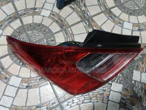 Tailight Nissan Latio