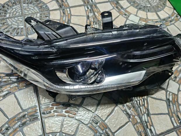 Headlight Premio/ Allion 270 Xenon