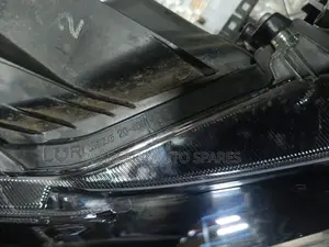 Headlight Premio/ Allion 270 Xenon