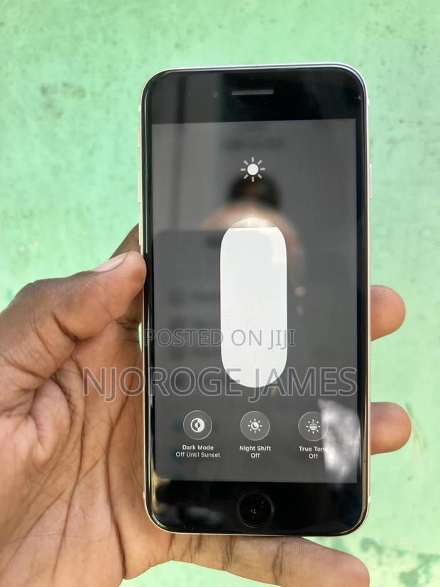 Apple iPhone SE (2022) 64 GB White - thumbnail 7