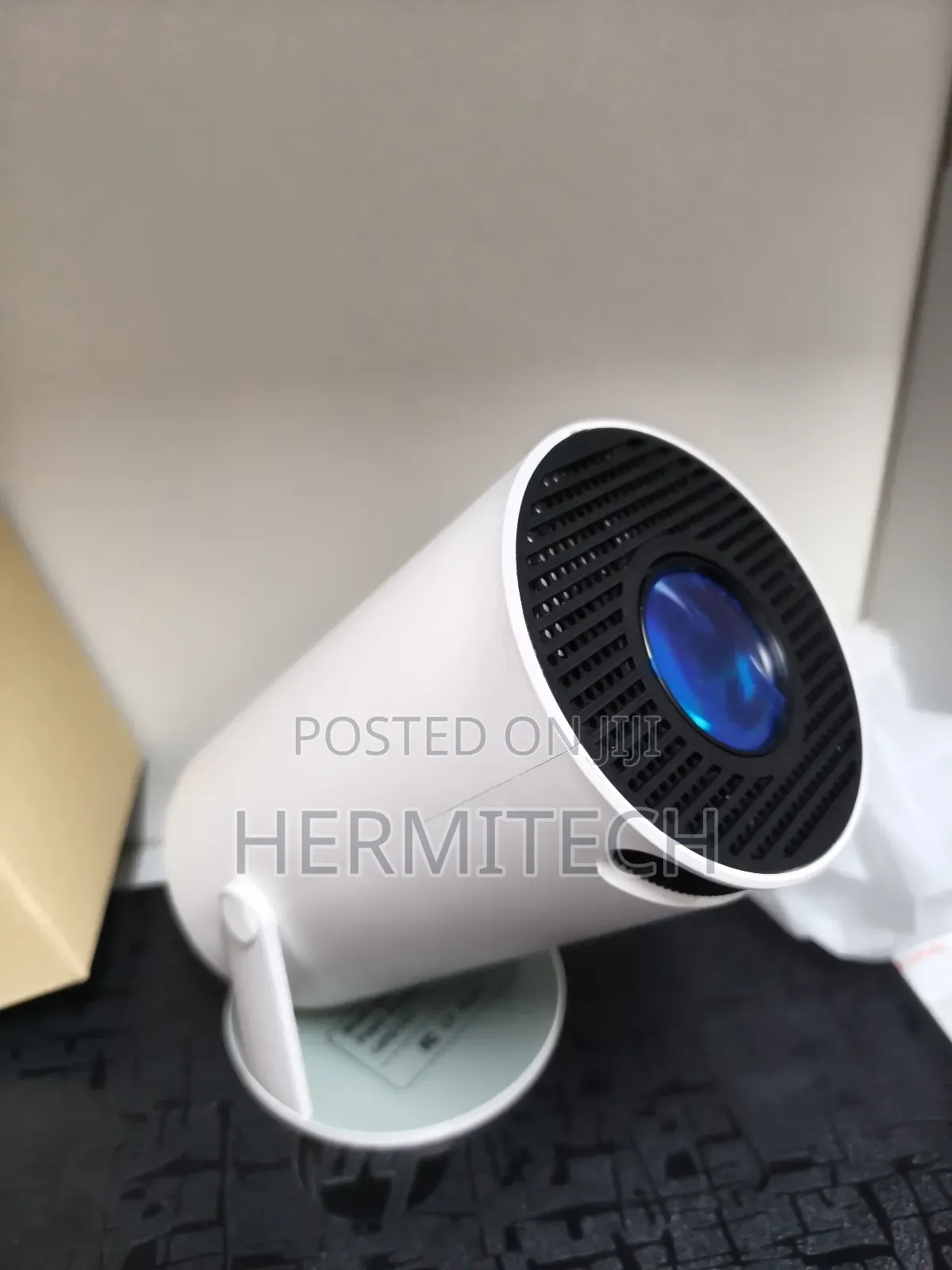 Image Video Projection on Clear Surfaces Hy 300 Projector Display 120