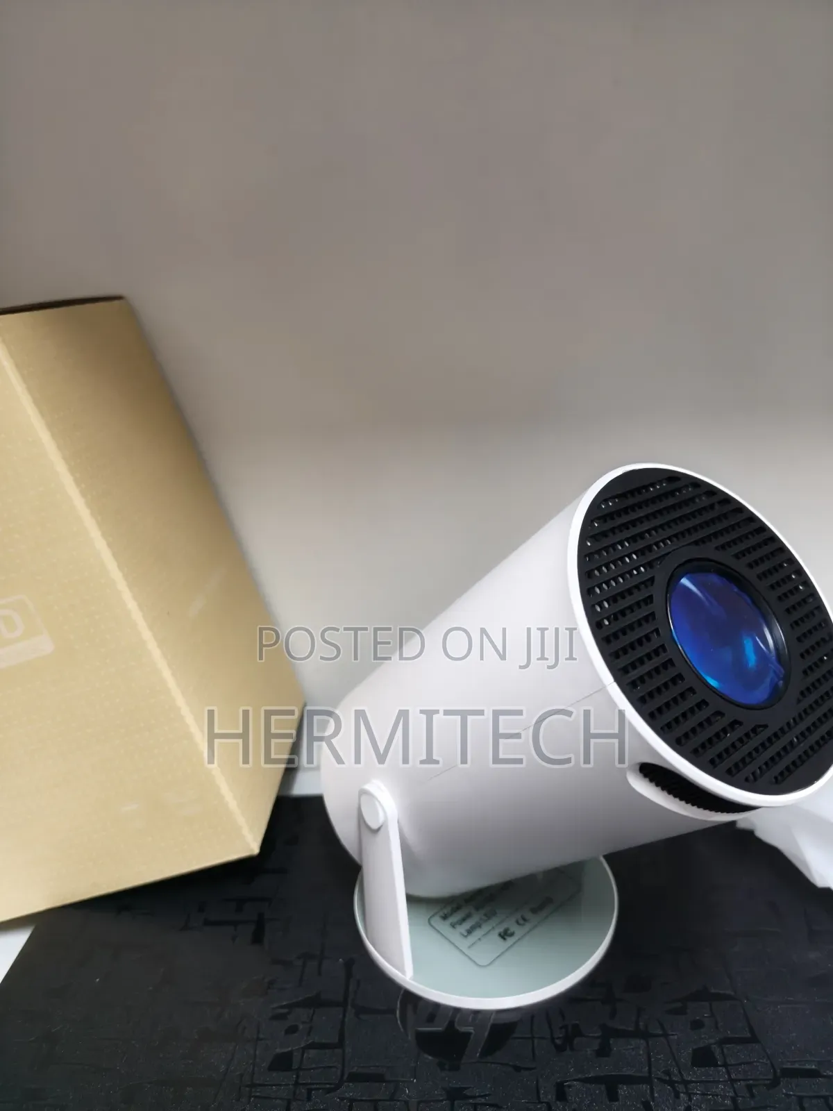 Image Video Projection on Clear Surfaces Hy 300 Projector Display 120