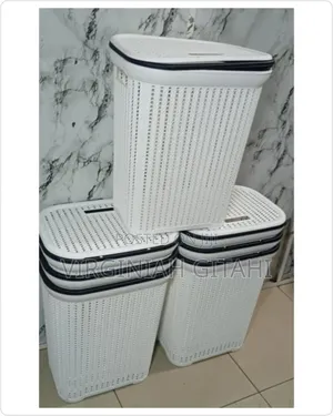 White *Laundry Basket With a Lid*