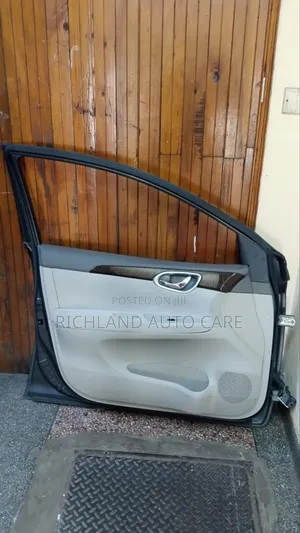 Front Door Nissan Sylphy Tb17