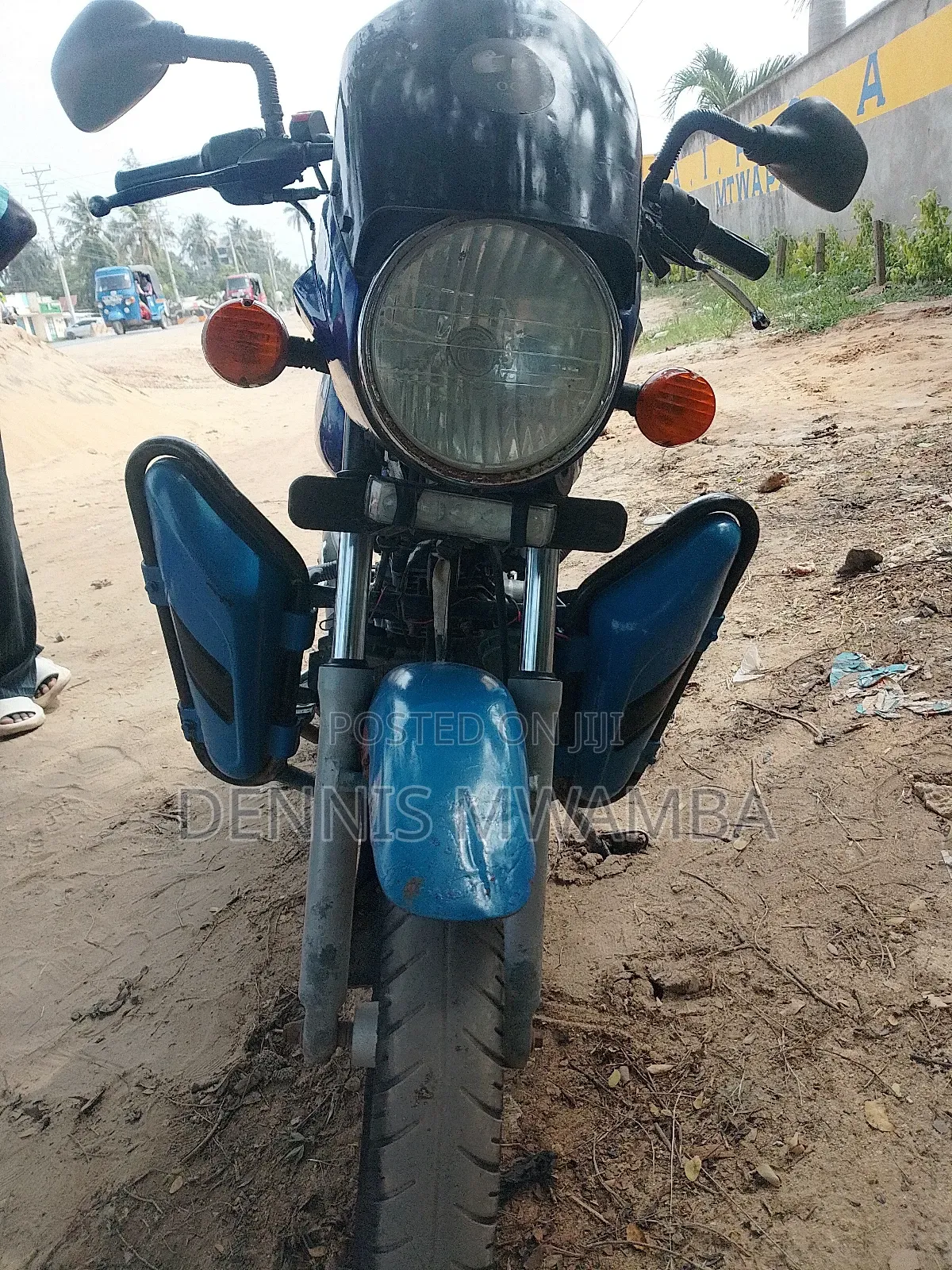Bajaj Boxer 150 UG 2026 Blue