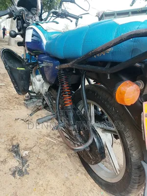 Bajaj Boxer 150 UG 2026 Blue