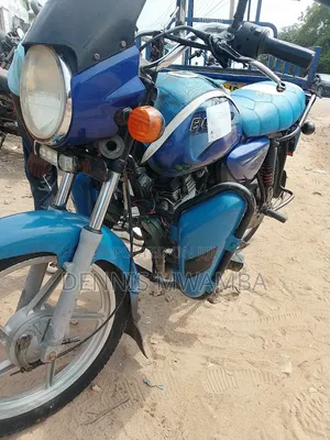 Bajaj Boxer 150 UG 2026 Blue