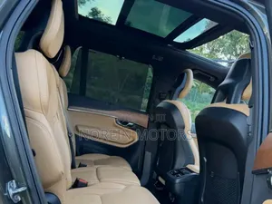 Volvo XC90 2020 Green