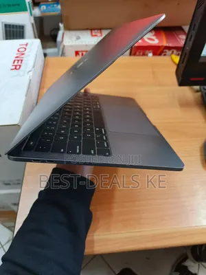 Laptop Apple MacBook Pro 2018 16GB Intel Core i5 SSD 256GB