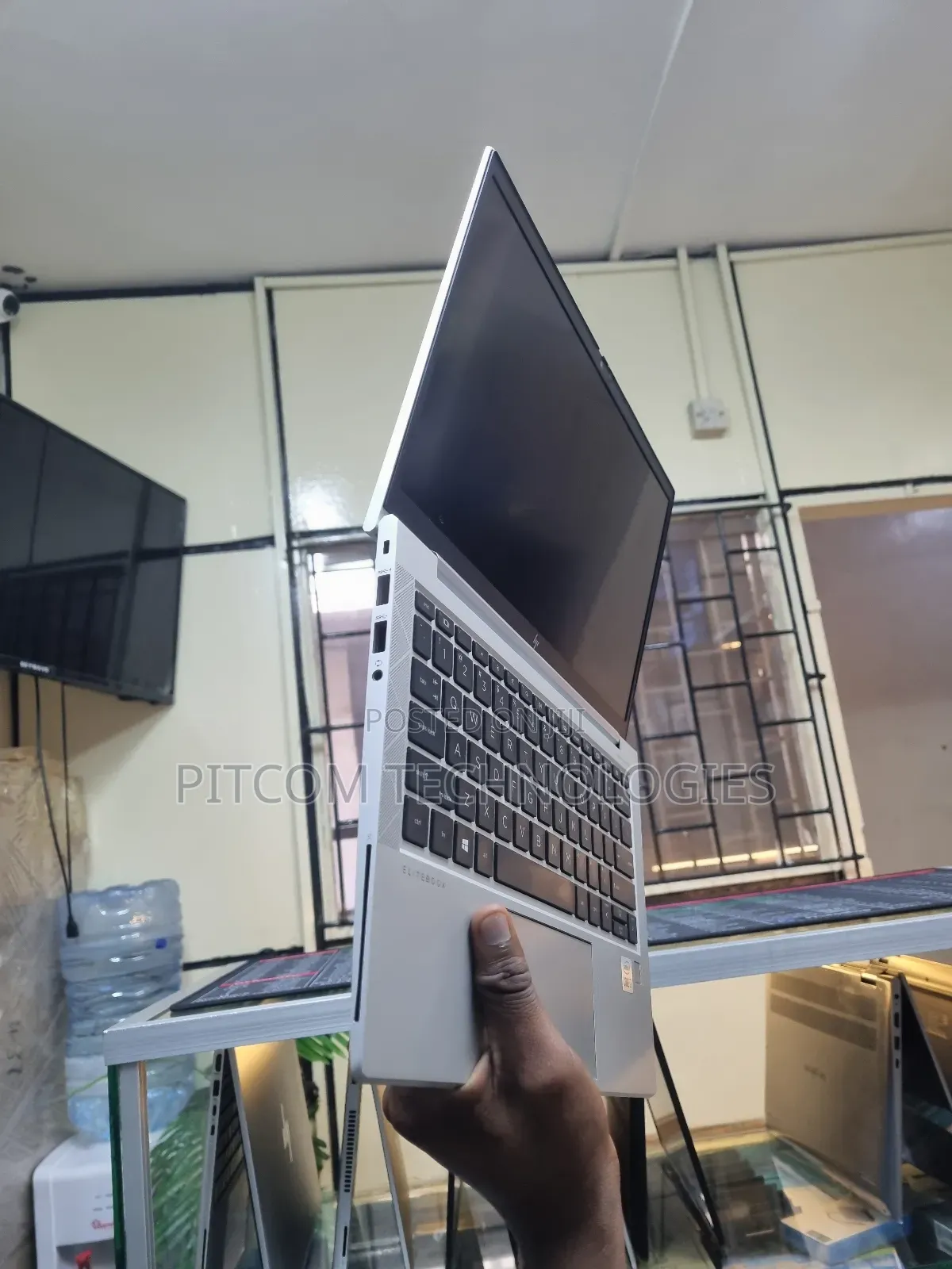 Laptop HP EliteBook 830 G7 16GB Intel Core i7 SSD 256GB